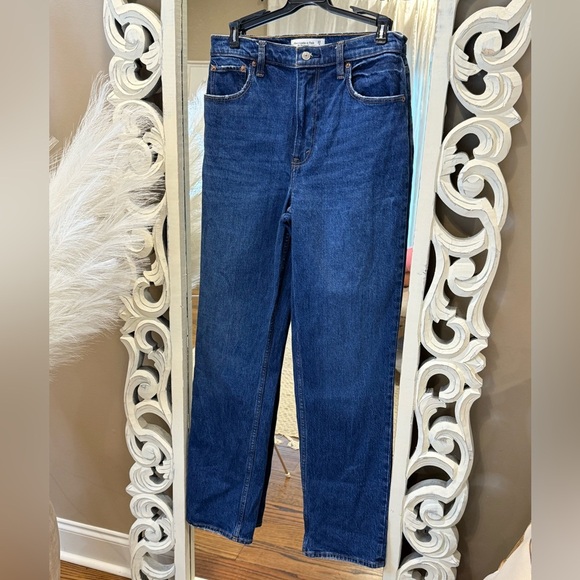 Women’s ABERCROMBIE & FITCH The 90’s Straight Ultra High Rise jeans- Size 4 Long - Picture 12 of 12